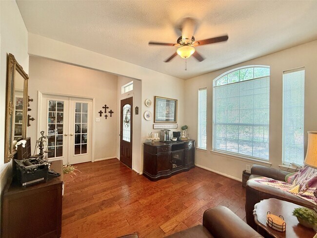 Building Photo - 176 S Holly Laurel Cir