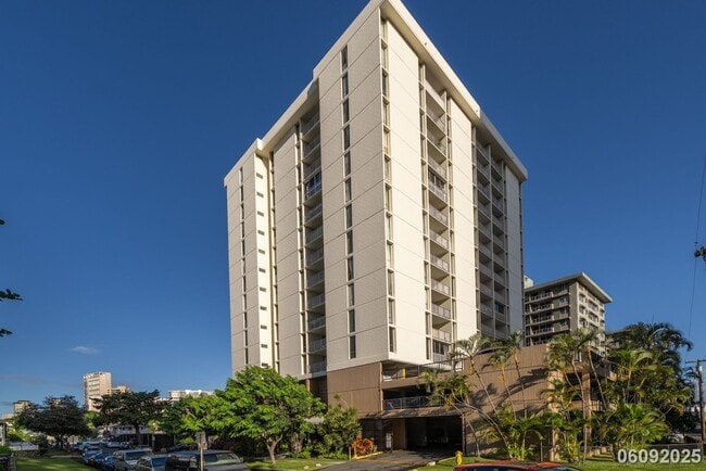Building Photo - $2600.00 | 2BD/1BA Condo ALL UTILITIES INC...