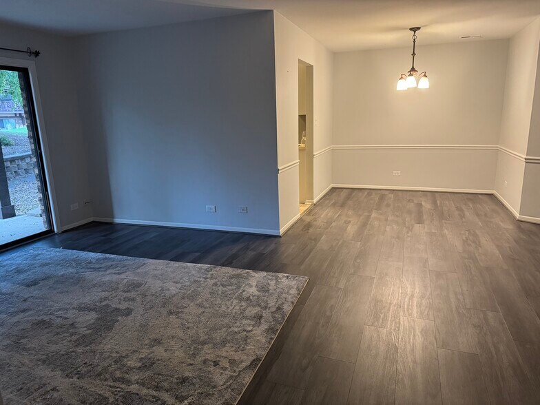 Building Photo - 1601 Thames Ct
