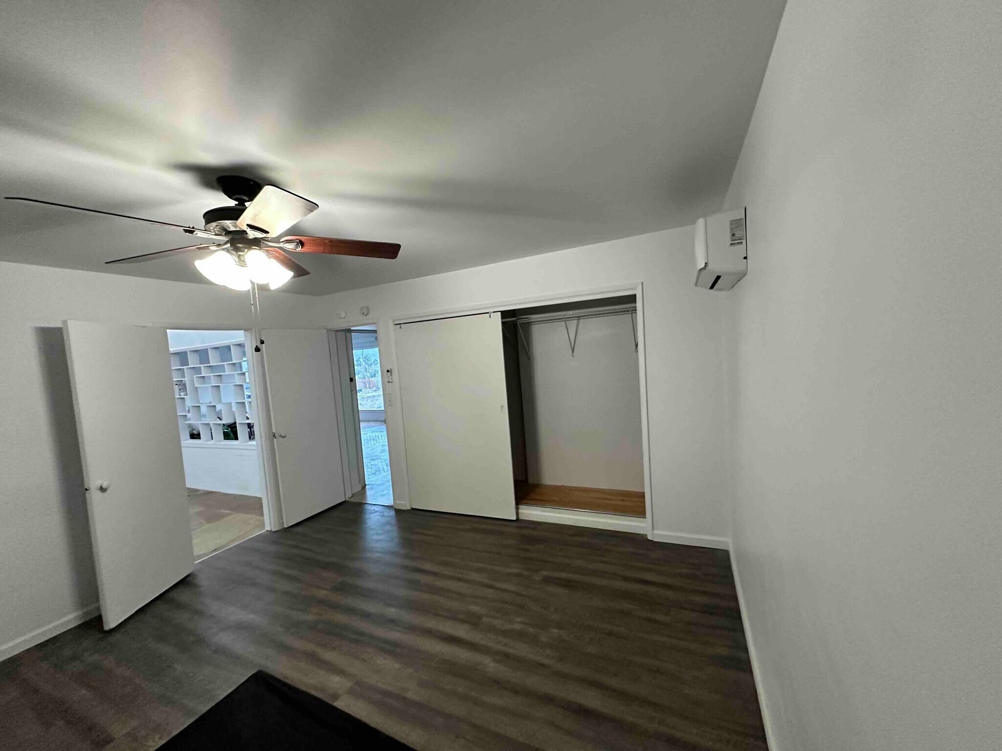 Building Photo - 38355 Vista Dr
