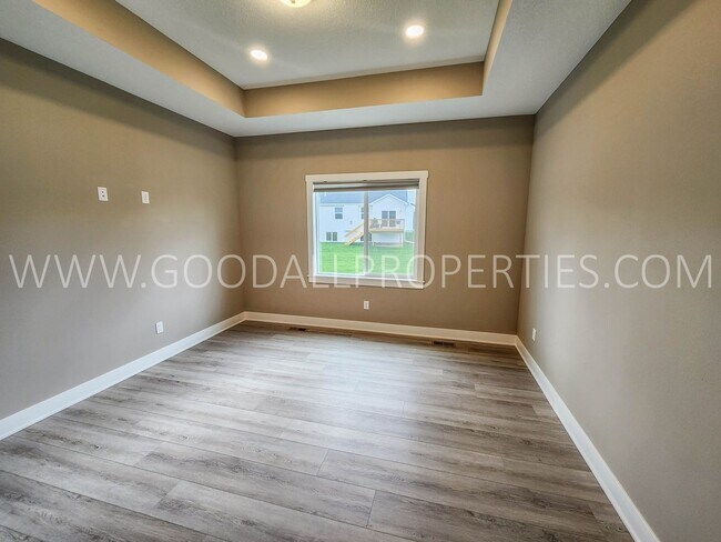 Building Photo - Newer 4 Bedroom, 3 Bath 3 car garage Home in Waukee with a 3-Car Garage