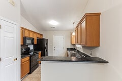Building Photo - Beautiful ranch style home 3bed 2 bath wit...