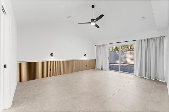 Building Photo - 2703 Crossvine Cir