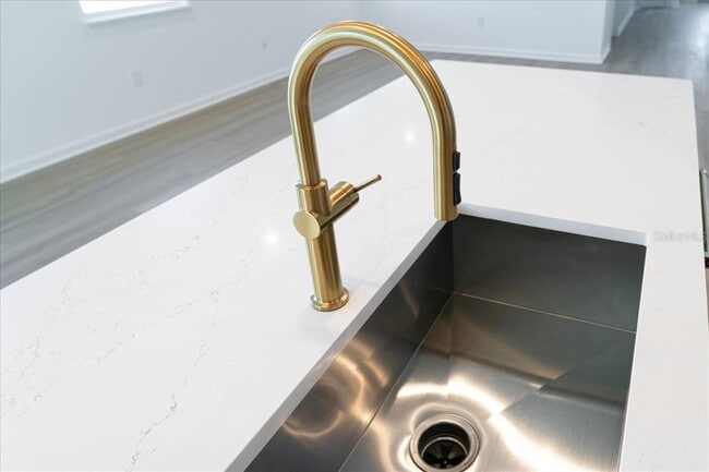 Building Photo - 1850 Falconhurst Ln