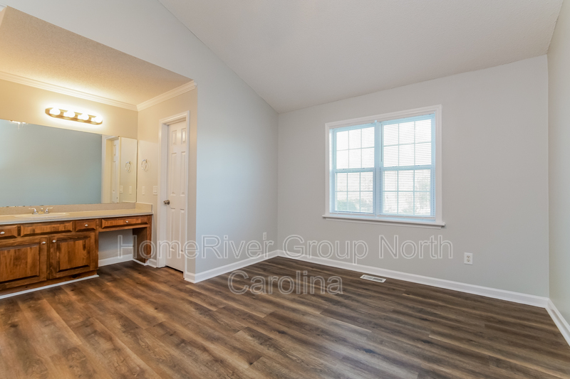 Building Photo - 3429 Deer Trace Ln