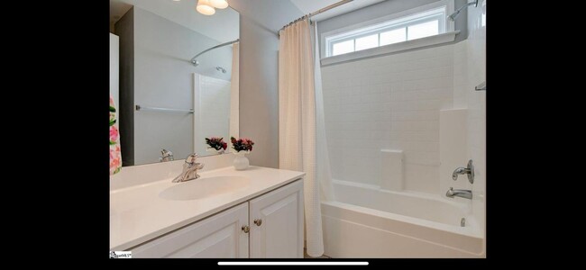 Building Photo - Wonderfully Updated Home with Neighborhood...