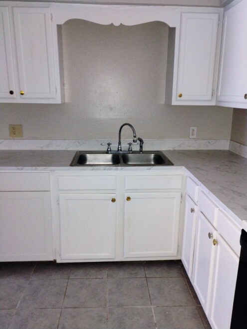 Building Photo - 1644 Lake Calais Ct