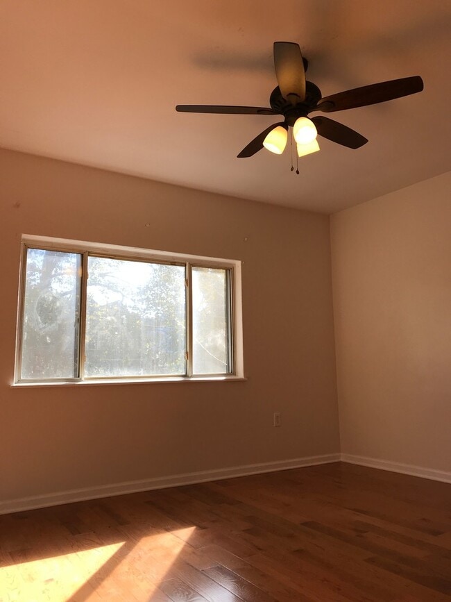 Building Photo - Beautiful Single Family Home in Highland Park