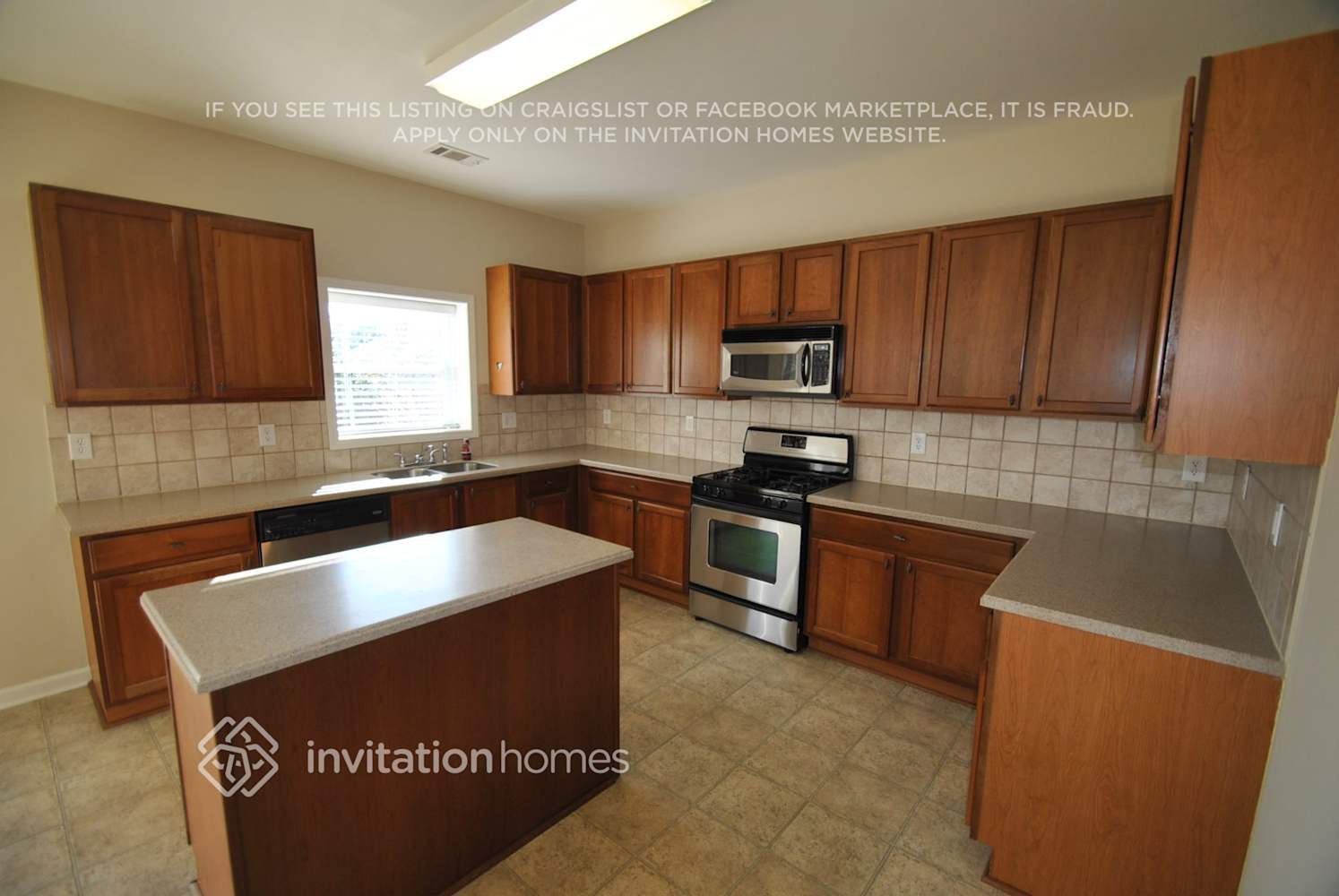 Building Photo - 4970 Fieldgate Ridge Dr