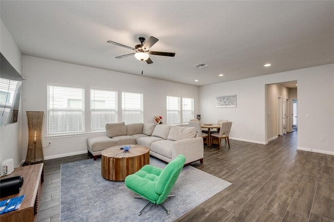 Building Photo - 10712 Timber Brook Pass