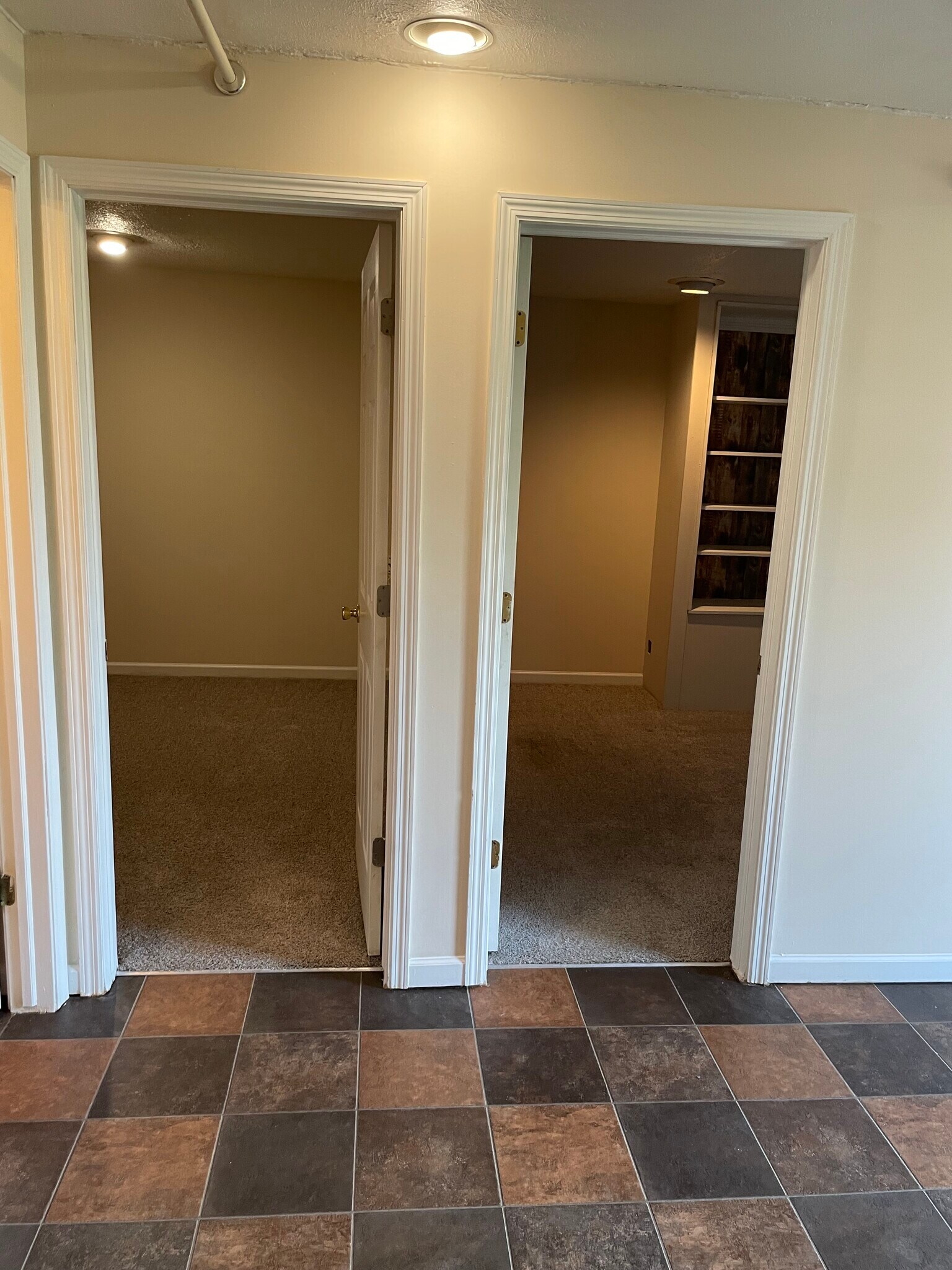 BEDROOMS - 807 W Mission Ave