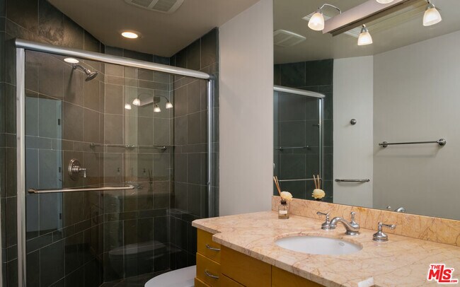 Building Photo - 3235 Rambla Pacifico St