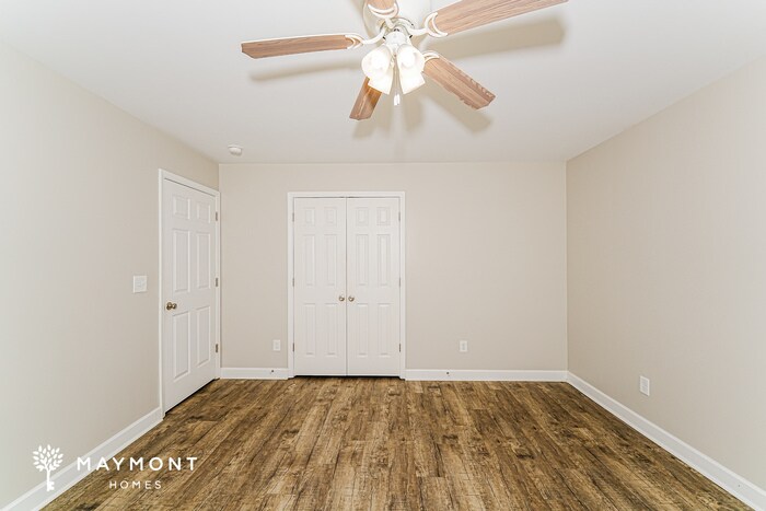 Building Photo - 240 Willowridge Ln