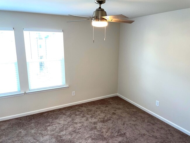 Building Photo - 1642 Villageside Ct