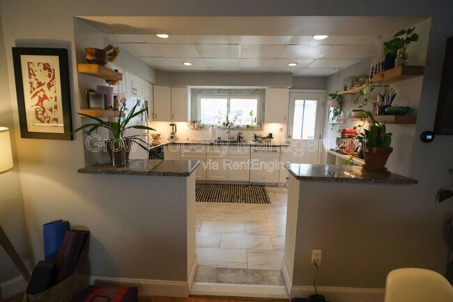 Building Photo - 928 Hoffman St