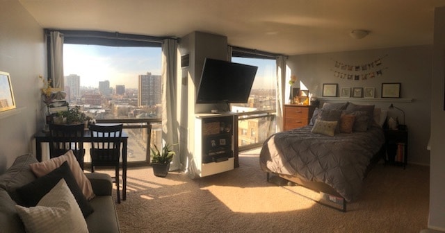 Building Photo - 4343 N Clarendon Ave