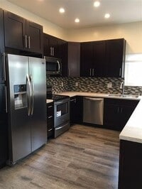 Building Photo - Beautiful Condo