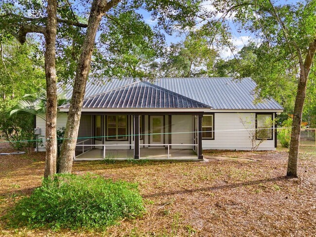 Building Photo - 71 Eventide Ln