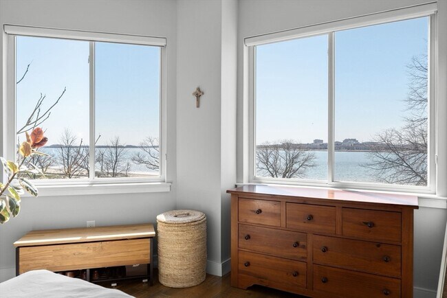 Building Photo - 1400 Columbia Rd