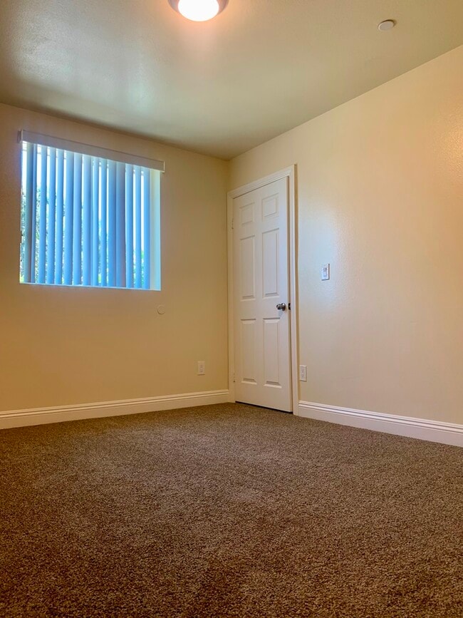 Building Photo - 11129 Belhaven St