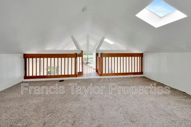 Building Photo - 1512 S Stage Coach Ln