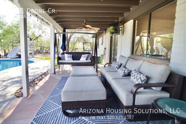 Building Photo - 502 E Deone Cir