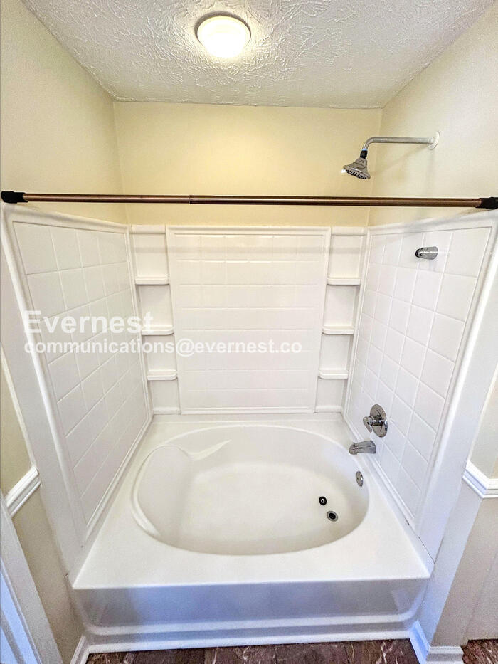 Building Photo - 3032 Denny Brooke Ln