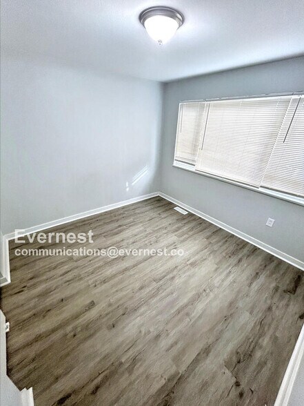 Building Photo - 1610 Gallant Fox Dr