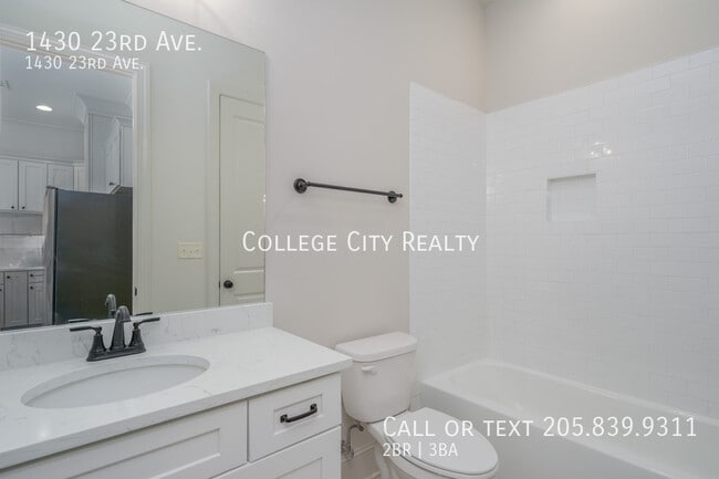 Building Photo - 1430 23rd Ave