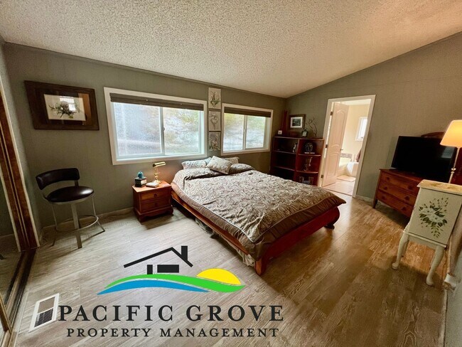 Building Photo - Lovely Monarch Pines age 55 and Older Furnished Home Available January of 2026!