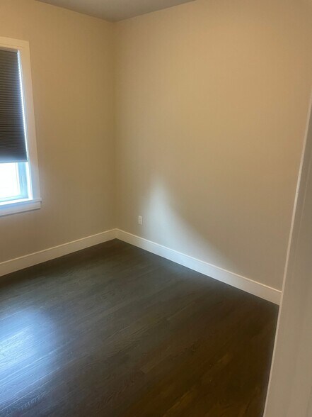 Building Photo - 0 Bartlett Ave