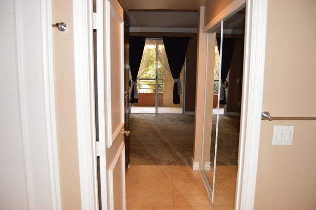 Building Photo - Meridian - Unfurnished 1 Bed|1 Bath Luxury Condo with Main Pool View.