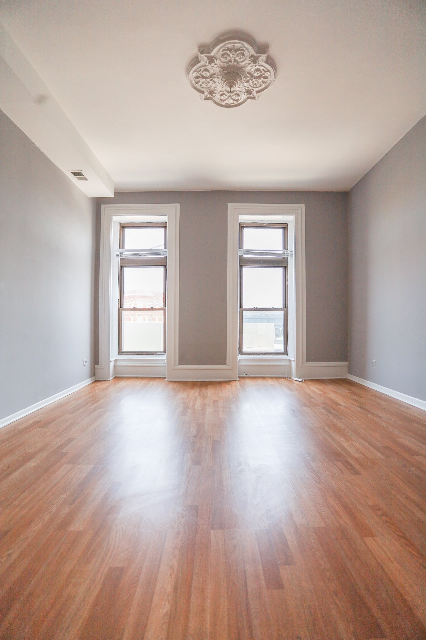 Building Photo - 1578 N Clybourn Ave