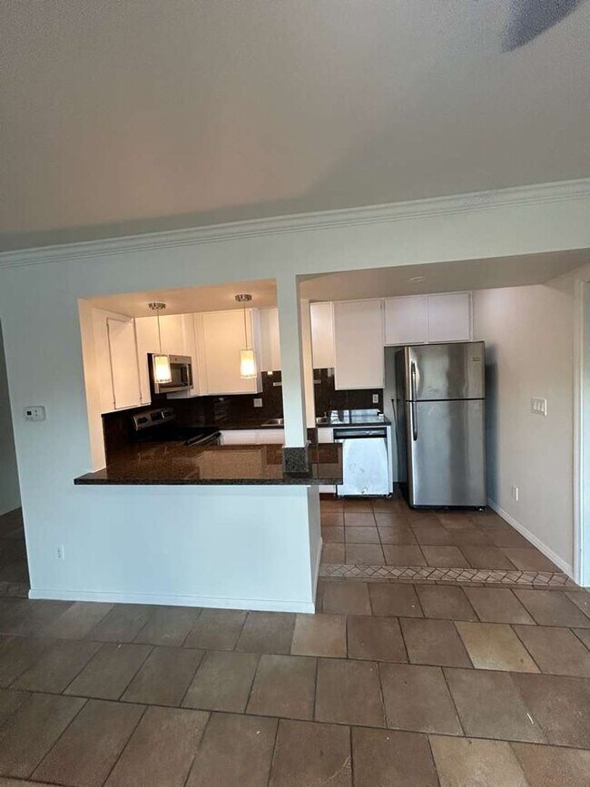 Building Photo - Upgraded 2 Bedroom 2 Bath Condo, Available Now! MOVE IN SPECIAL $1,000 OFF 1ST MONTHS RENT