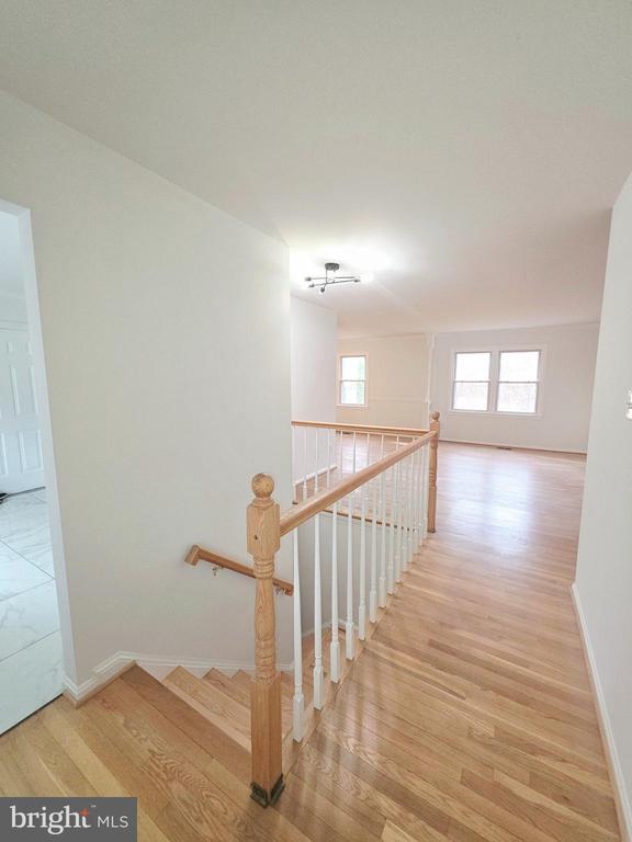 Building Photo - 12817 Lampton Ln