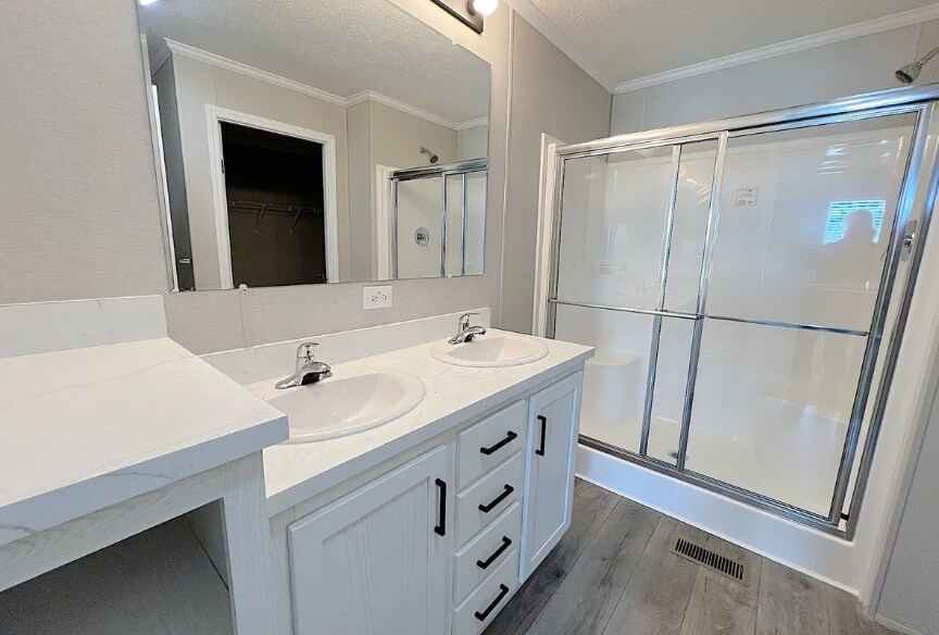 Building Photo - 6550 S Kimberly Dr