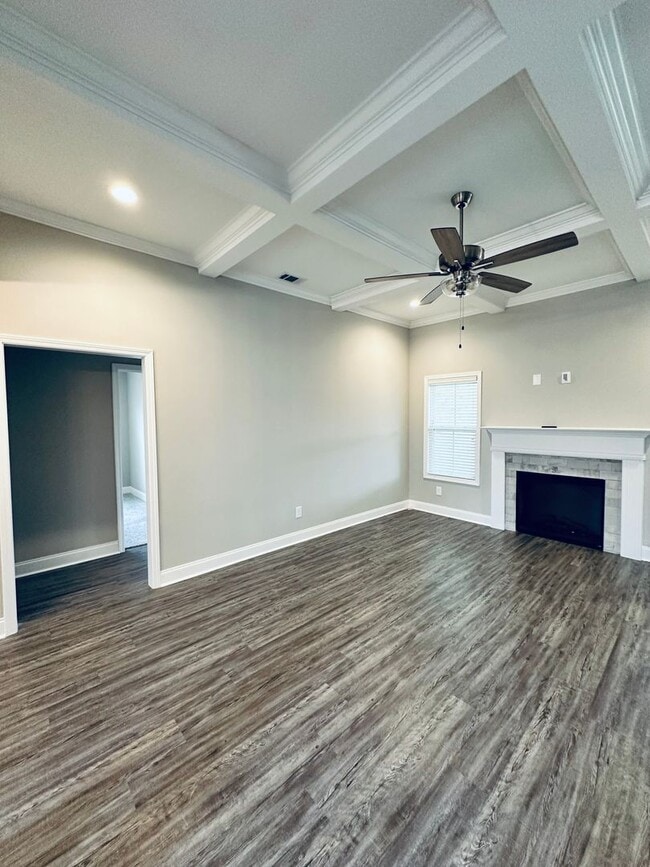 Building Photo - 104 Sig Ct
