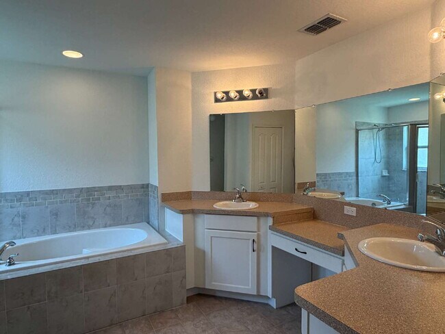 Building Photo - 737 Buccaneer Blvd