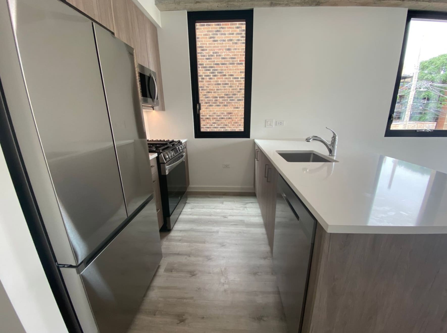 Building Photo - 1120 W Patterson Ave