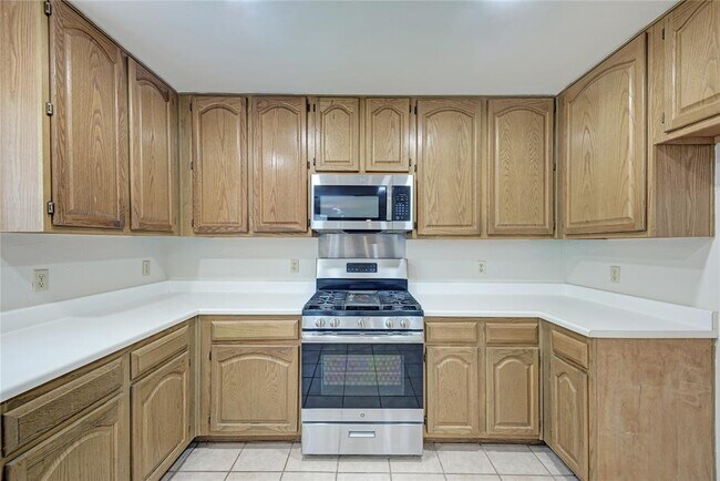 Building Photo - 2508 Tierra Blanco Trail