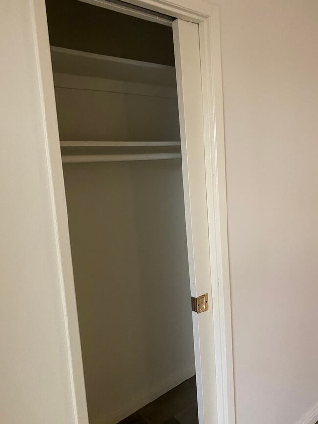 Building Photo - 11620 Iowa Ave