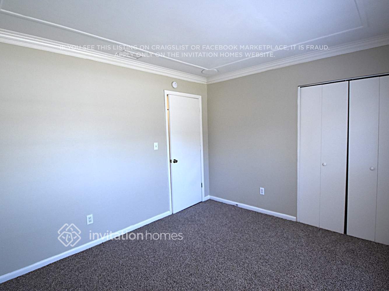 Building Photo - 504 Hillside Ct
