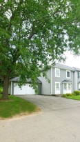 Building Photo - 968 Emily Ln