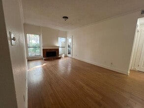 Building Photo - 10049 Westpark Dr