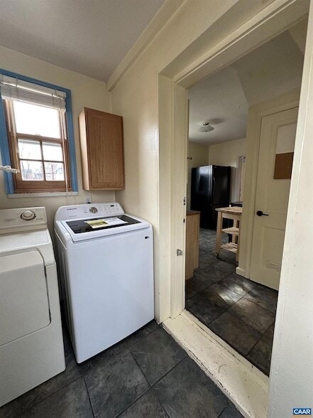 Building Photo - 1321 Willow Dr