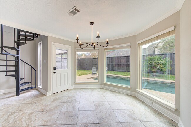 Building Photo - 1535 Hannington Dr