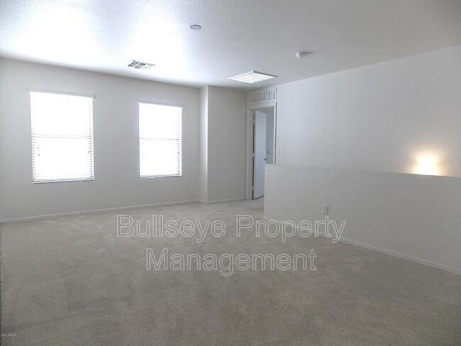 Building Photo - 2767 S Southwind Dr