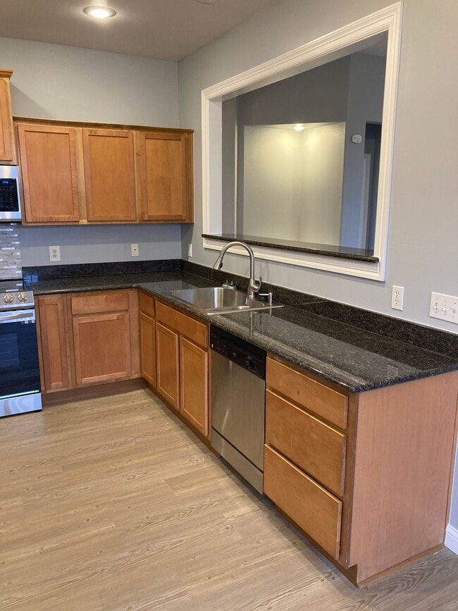 Building Photo - 3 bedroom 2 bath modern style home minutes from Centerton Main!!