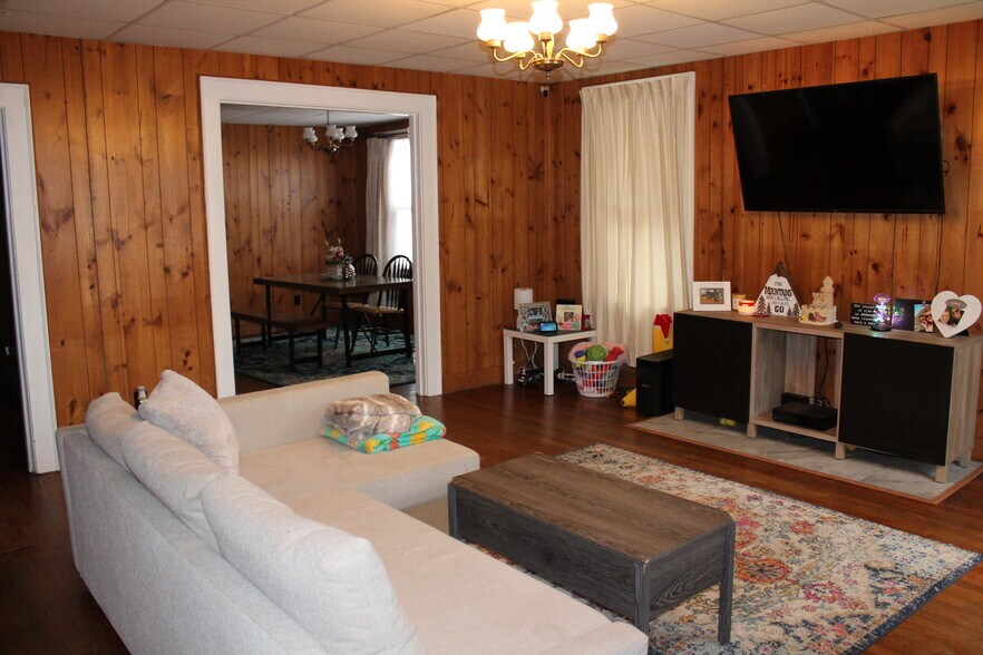 Living Room - 60 Pulliam St