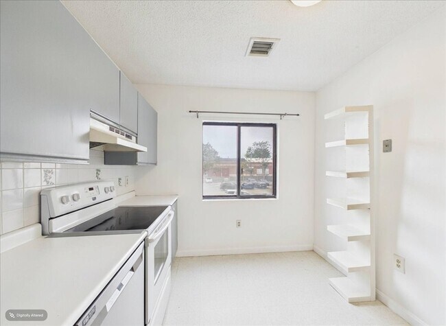 Building Photo - 3920 Mystic Valley Pkwy
